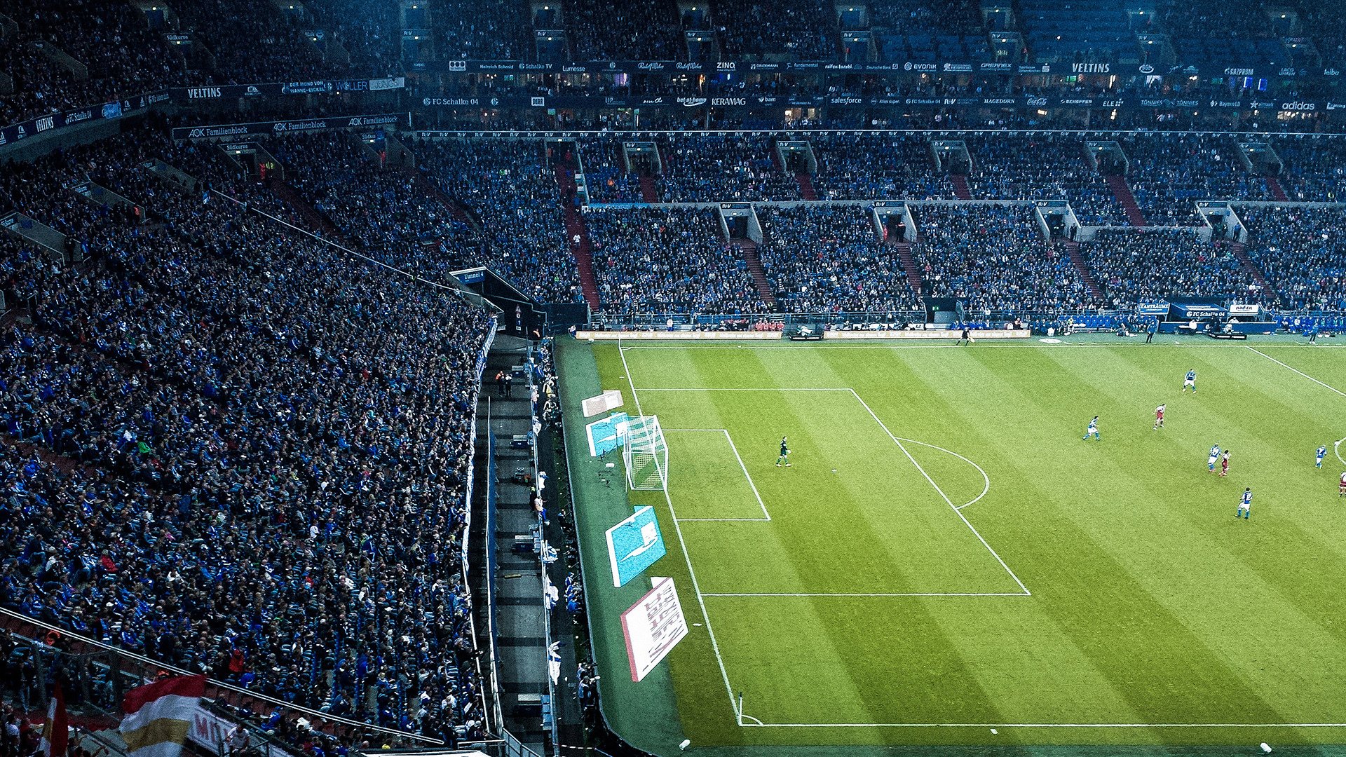 开云APP-三人传控小组建立中路优势，“三人小组”模式  第1张